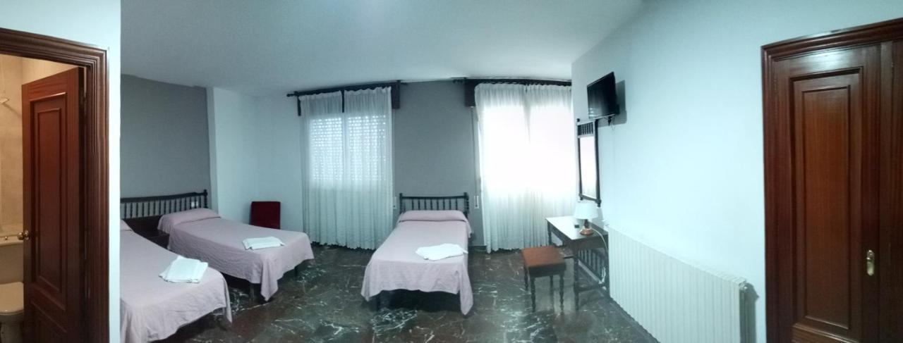 Hotel Lago ビラノーバ・デ・アロウサ エクステリア 写真